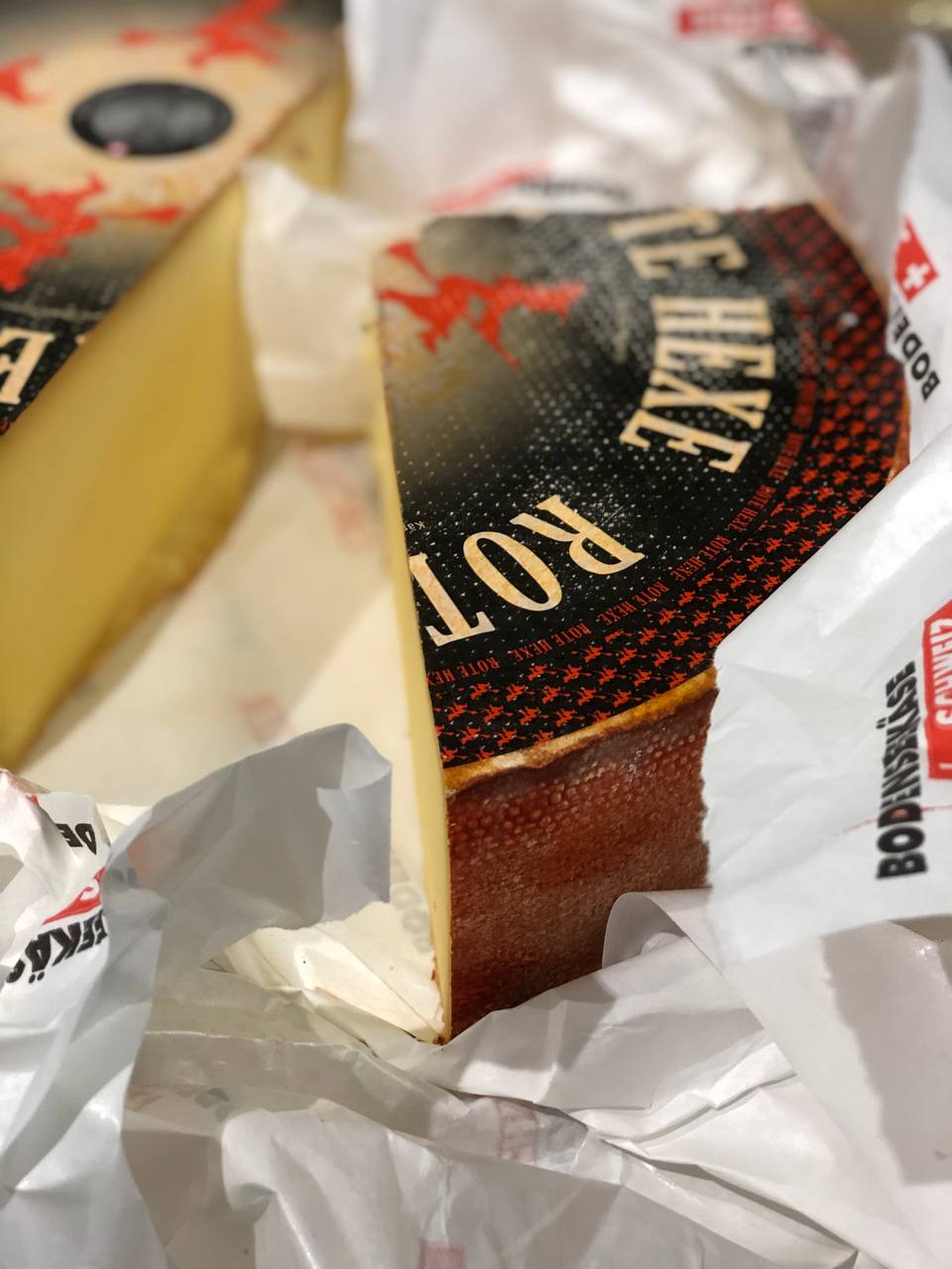Margot Fromages Сыр Роут Хекс (Красная Ведьма) Margot Fromagers, Швейцария — изображение 3